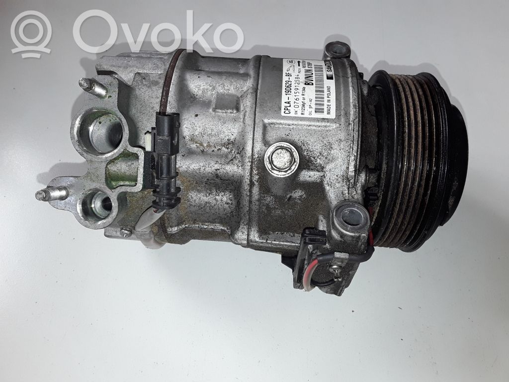 Jaguar XE Air conditioning (A/C) compressor (pump) 