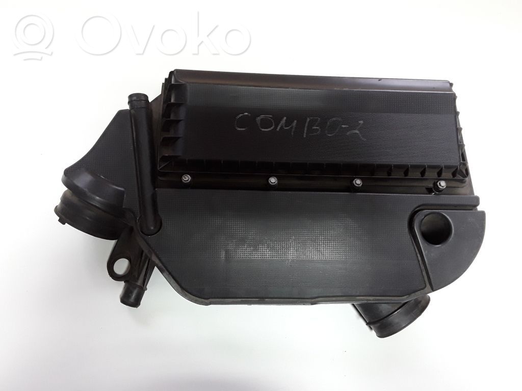 Opel Combo D Obudowa filtra powietrza 