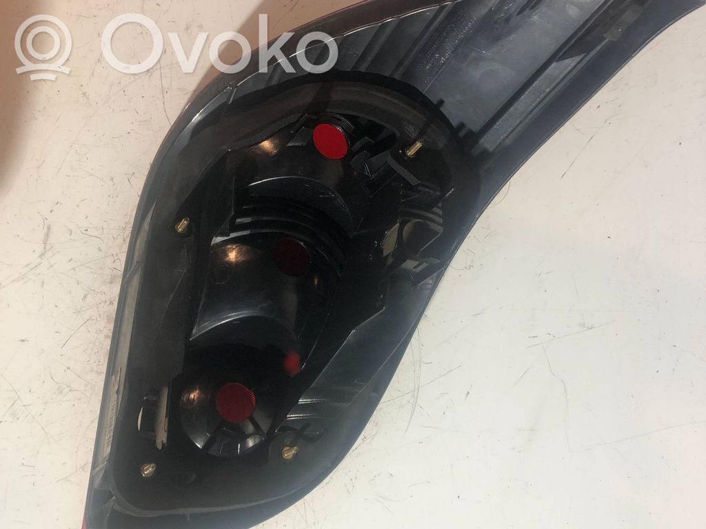 Rear/tail lights   6910768,E7F79S,2VP00867900