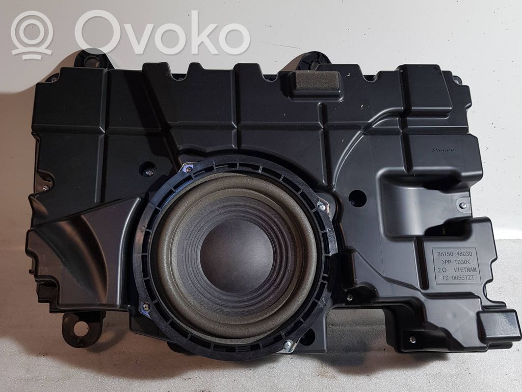 Lexus RX 450H Altavoz subwoofer 