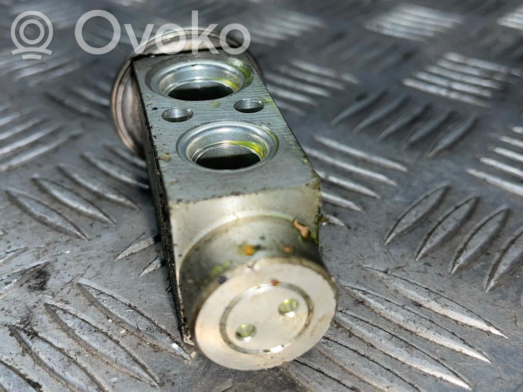 Opel Astra H Zawór rozprężny klimatyzacji A/C 
