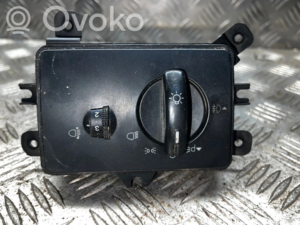 Light switch