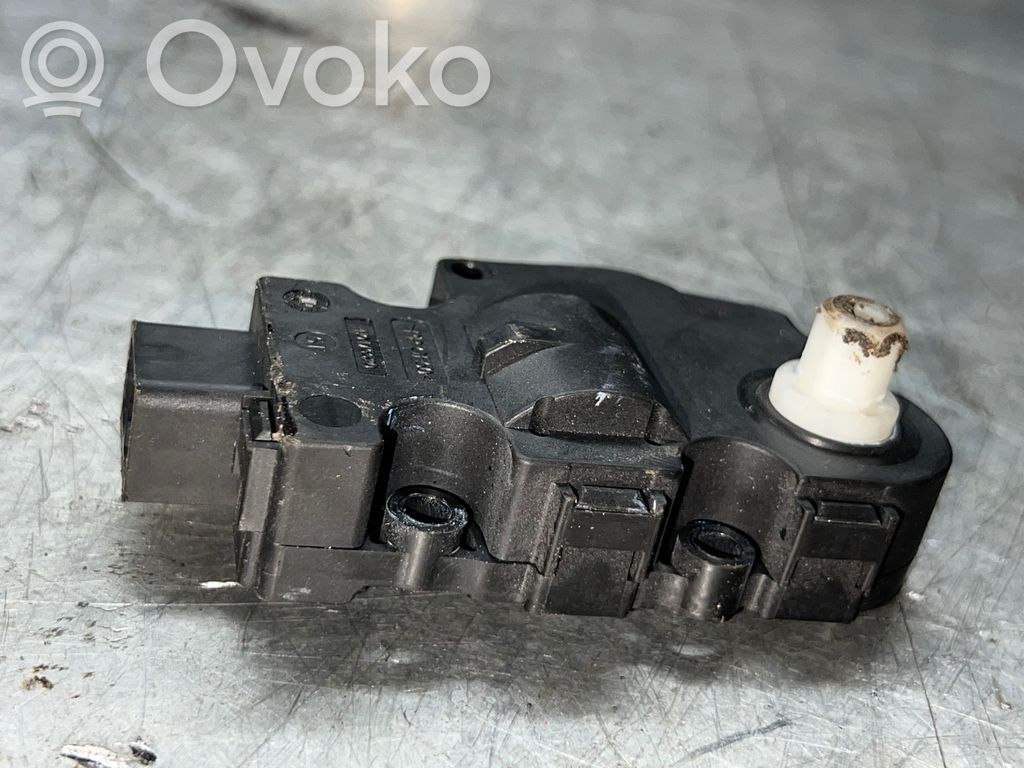 Audi A4 S4 B8 8K Silniczek nagrzewnicy 