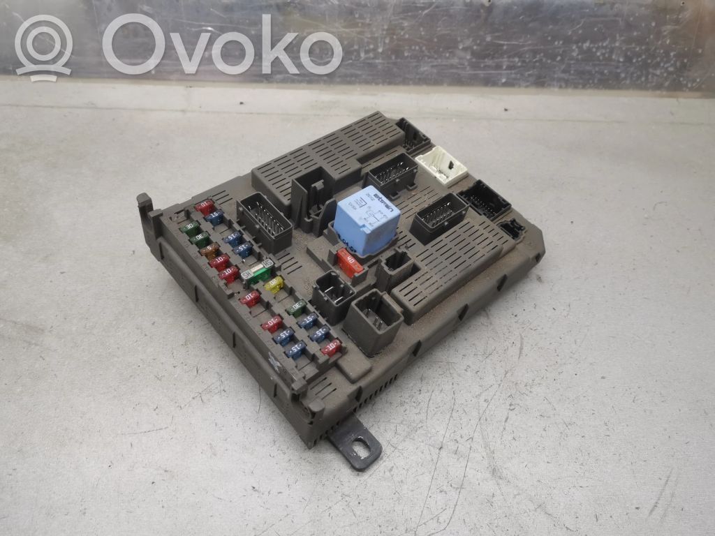 Citroen C5 Fuse module 