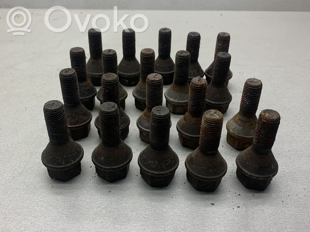 Nuts/bolts