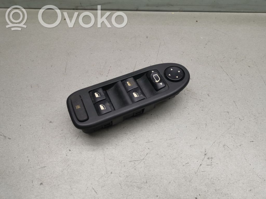 Electric window control switch   96514300ZF