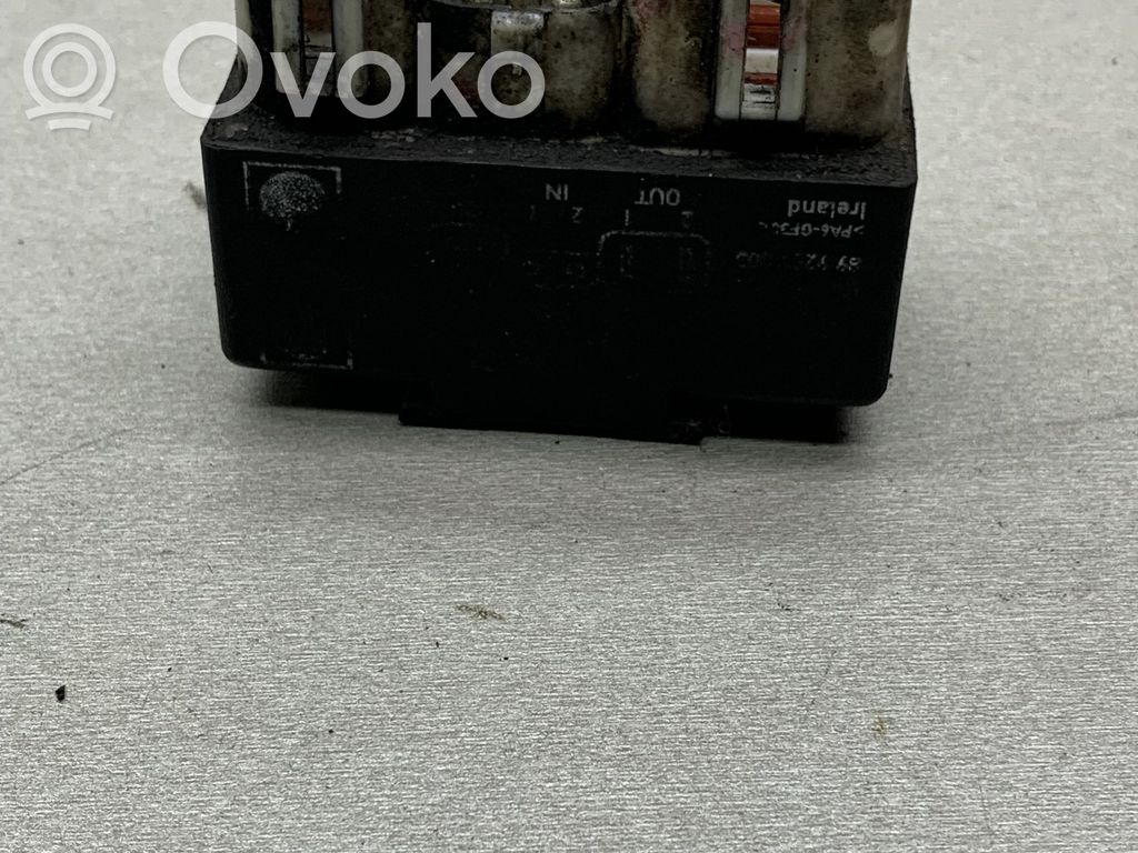 Volvo S70  V70  V70 XC Coolant fan relay 