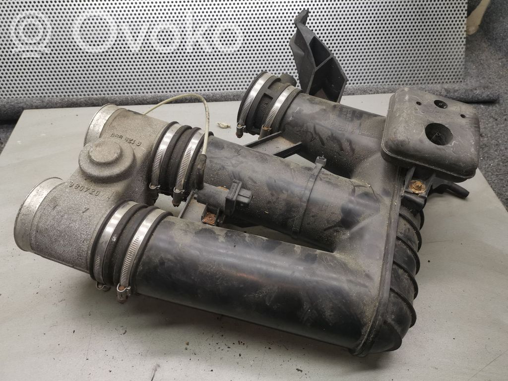 Opel Omega B2 Colector de admisión 