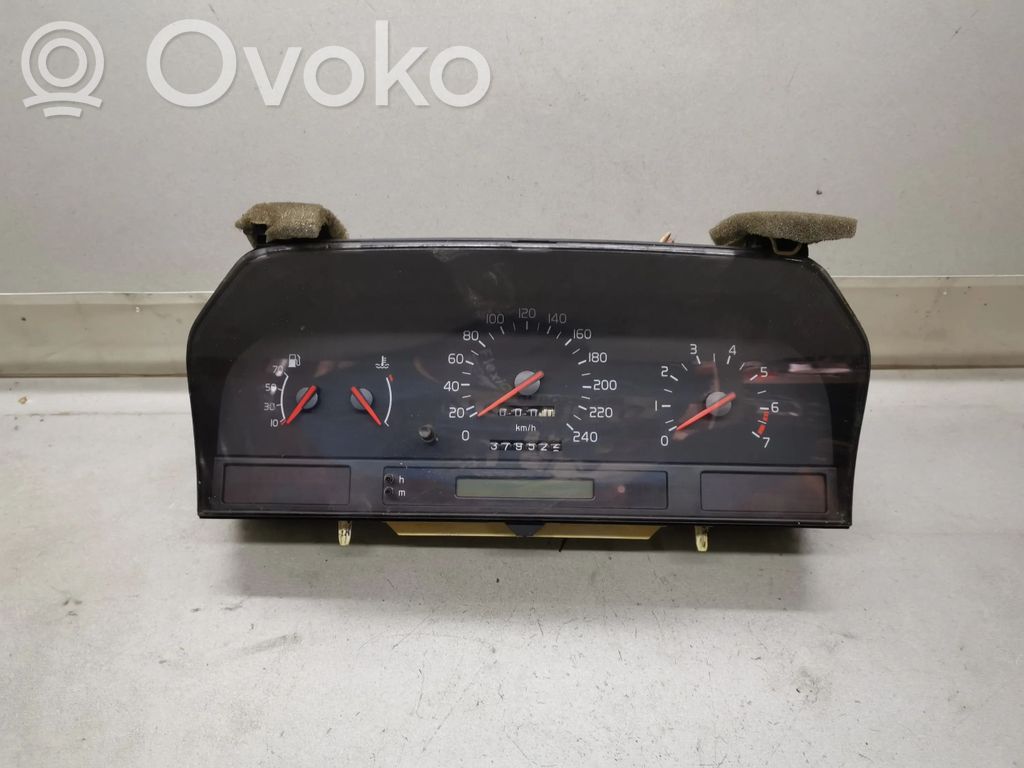 Volvo 850 Speedometer (instrument cluster) 