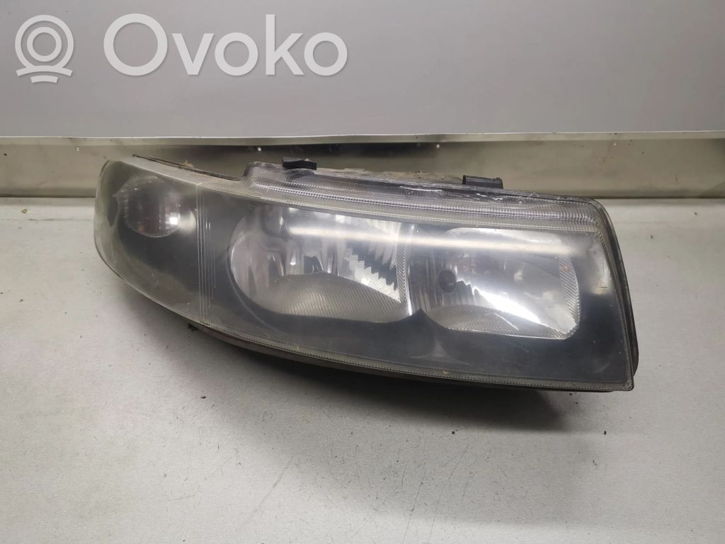 Seat Toledo II (1M) Headlight/headlamp 