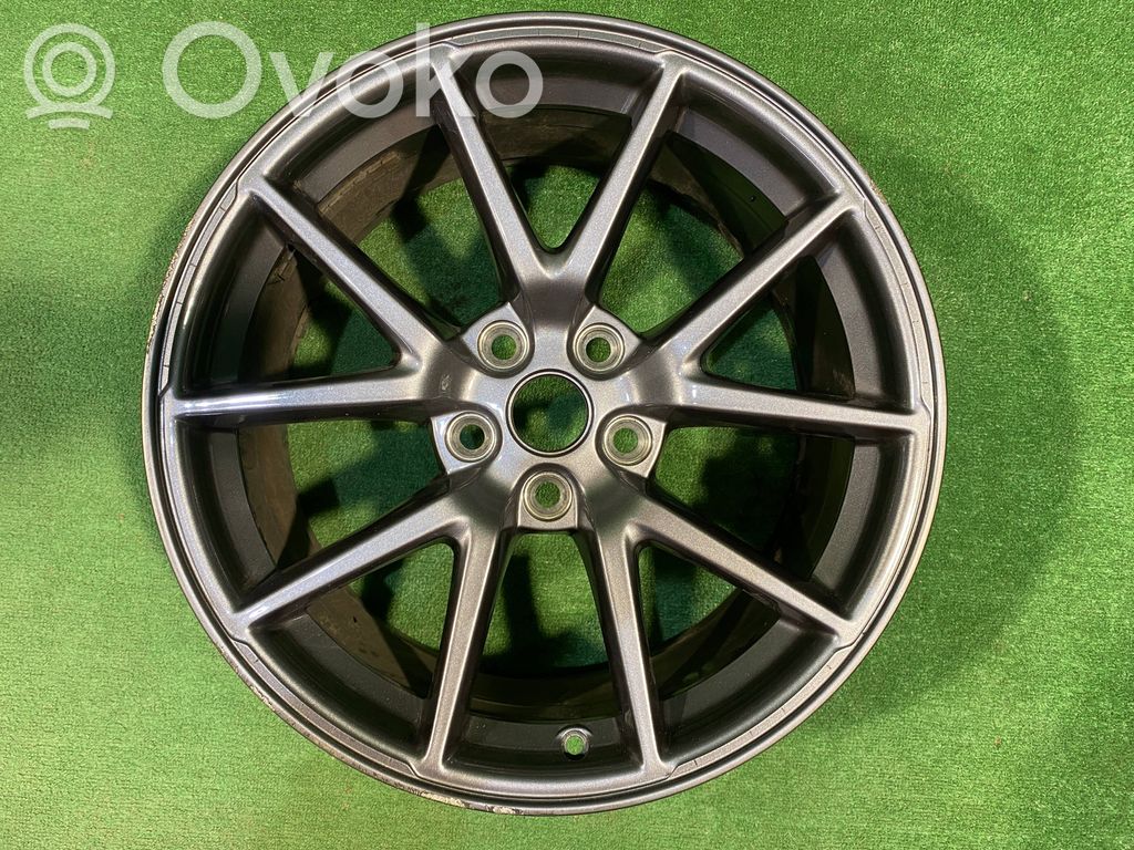 Tesla Model 3 Rueda de repuesto R18 