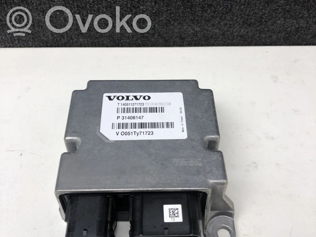 BMW 5 G30 G31 G38 Airbag control unit/module 
