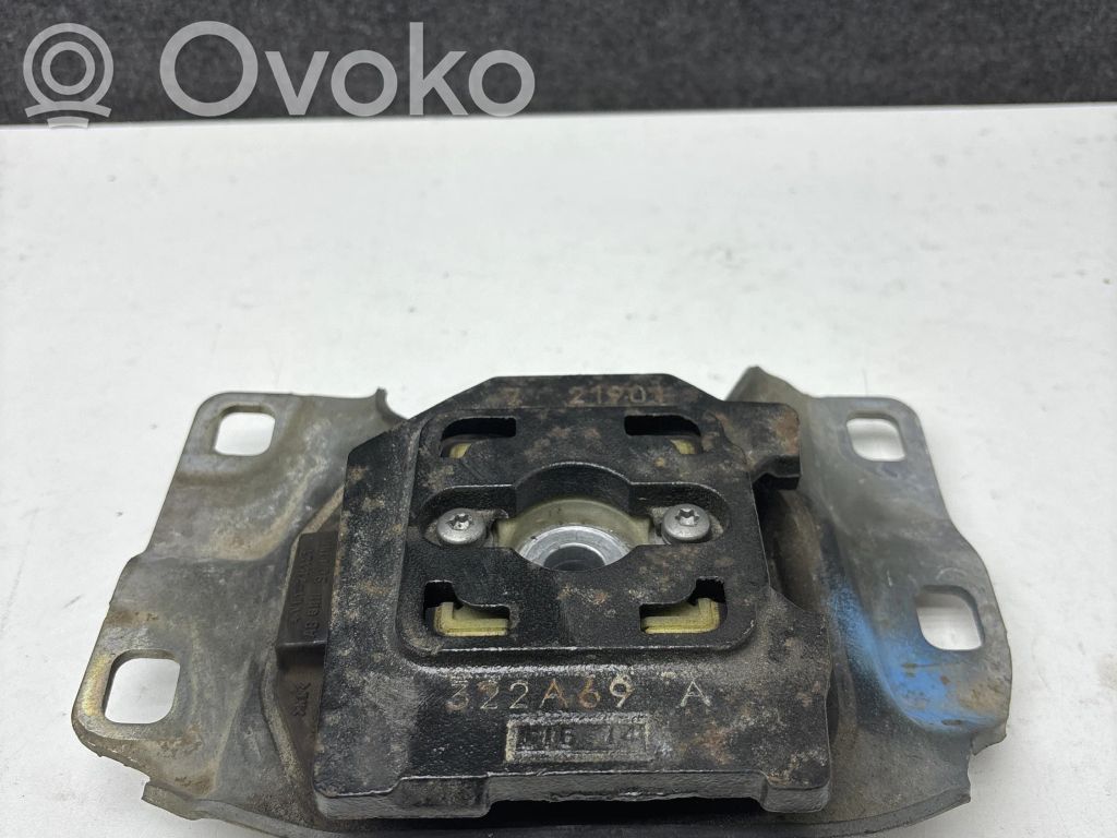Engine mount bracket   322A69