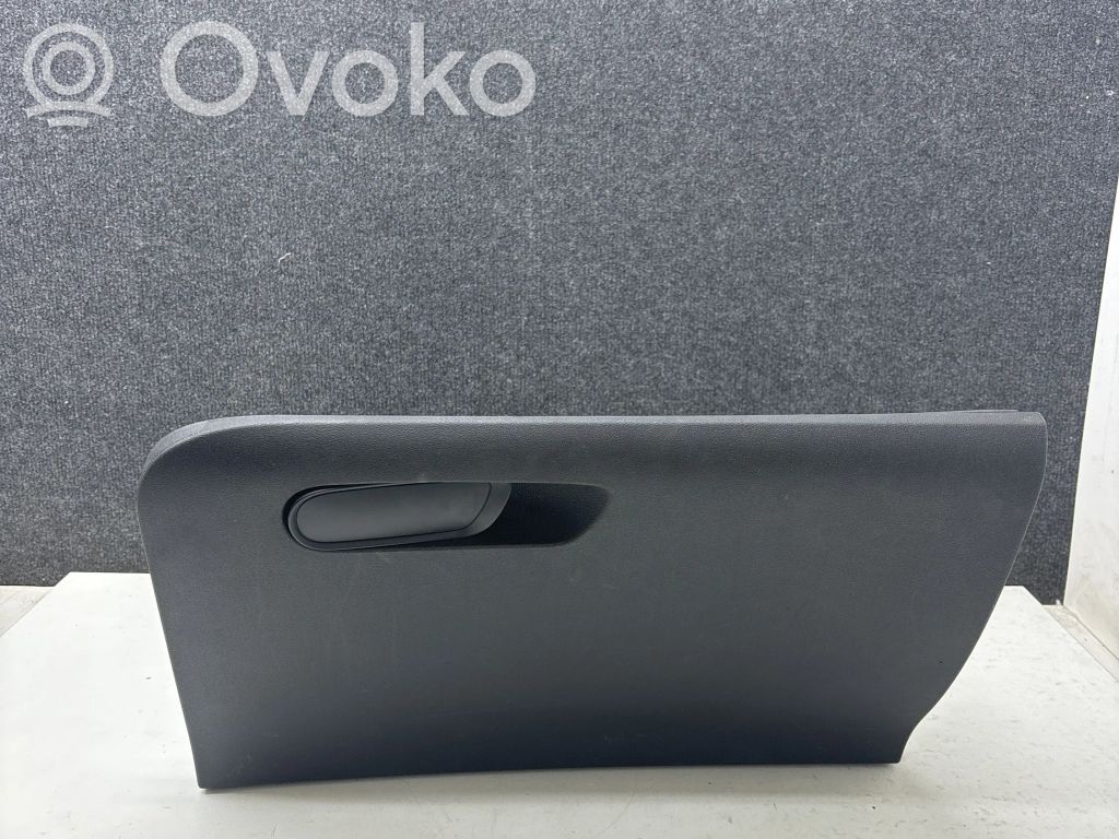 Citroen C4 II Glove box 