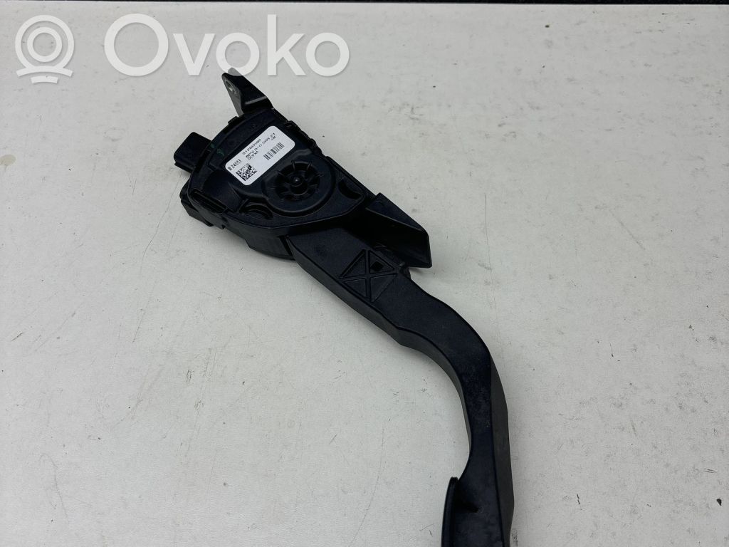 Volvo V40 Gaspedal 