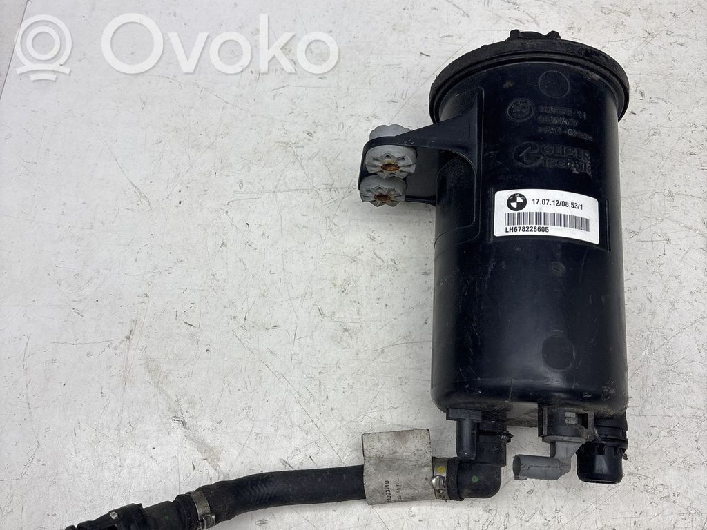 Ohjaustehostimen nestesäiliö   678228605