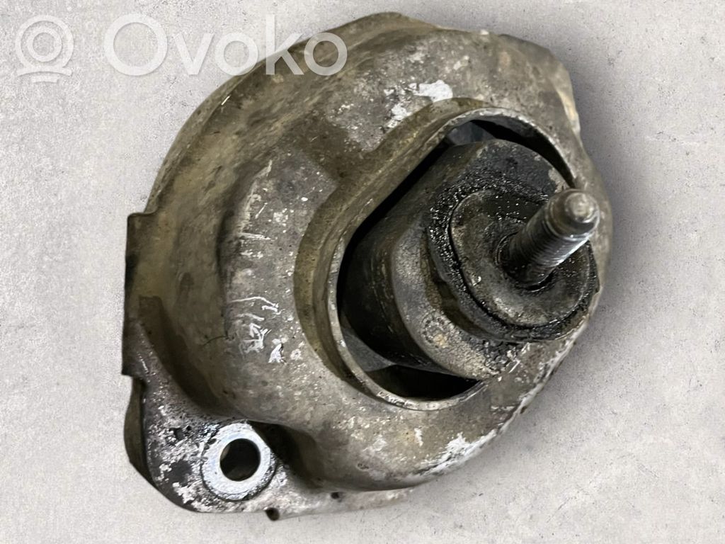 BMW X3 E83 Engine mount bracket 