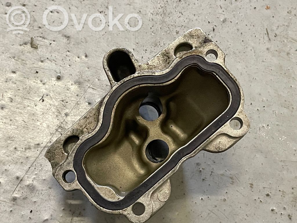 BMW 6 F12 F13 Oil filter cover 