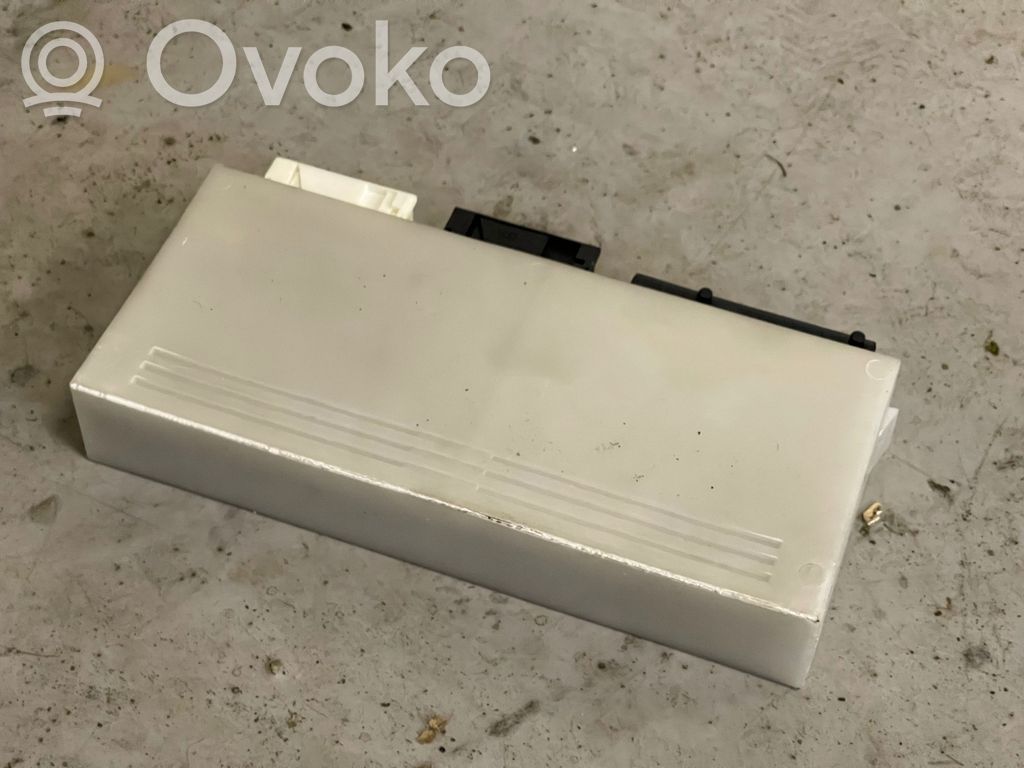 Módulo de confort/conveniencia   6946947,60837710