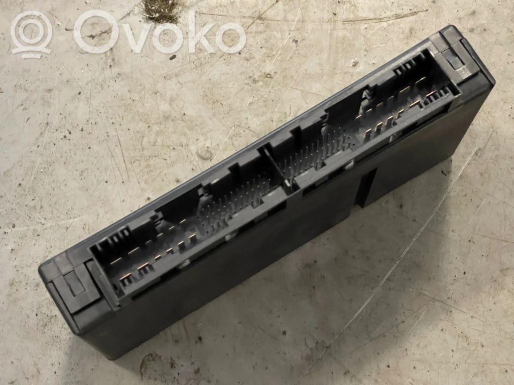 Steuergerät Autotelefon   9197317,92323,239943,532256870