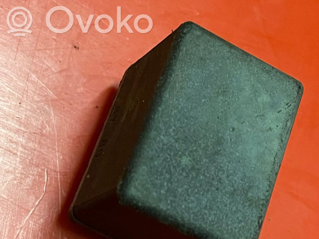 Other relay   0265003003,8530