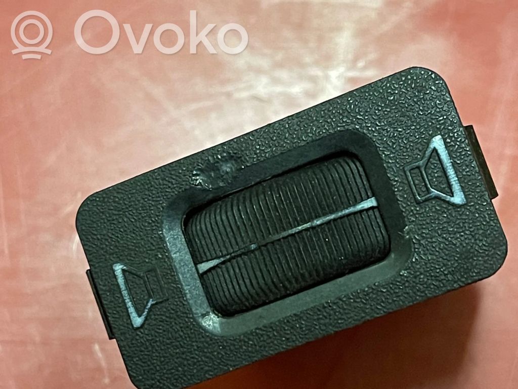 BMW 6 E24 Sound control switch 