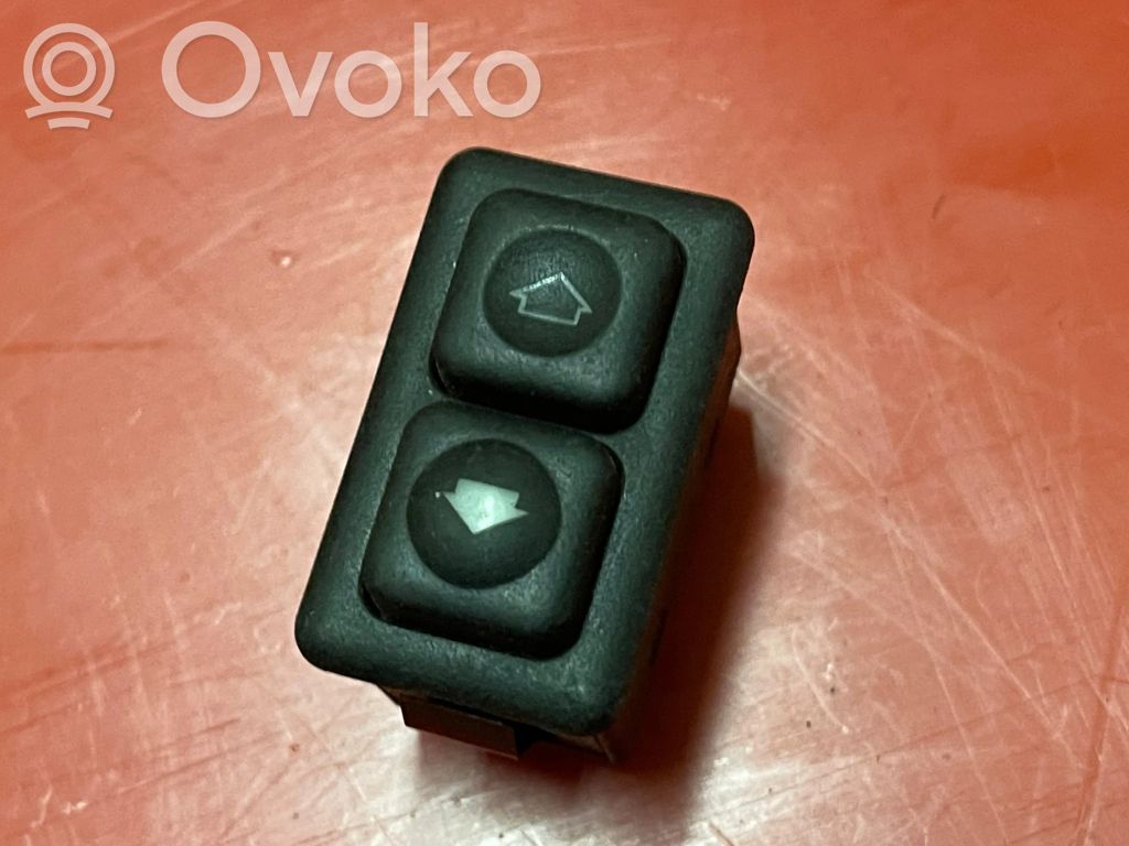 Electric window control switch   1381205,03831821