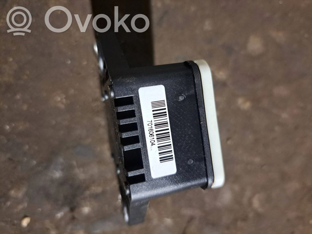 BMW X3 E83 ESP acceleration yaw rate sensor 