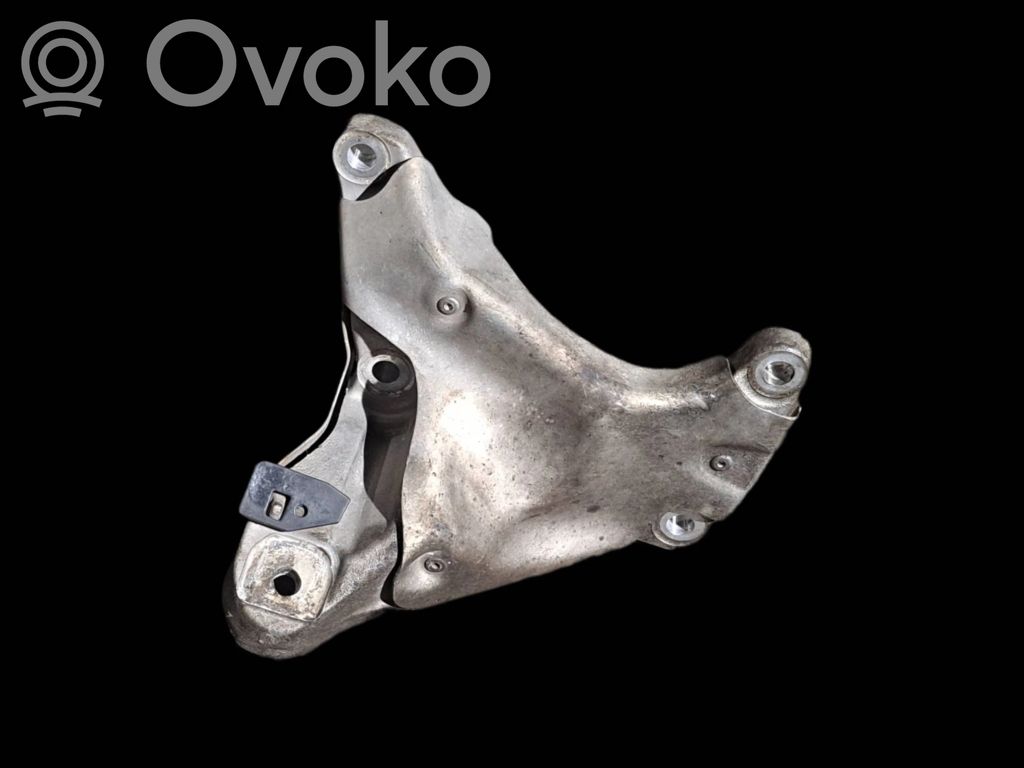 BMW 3 E92 E93 Engine mounting bracket 