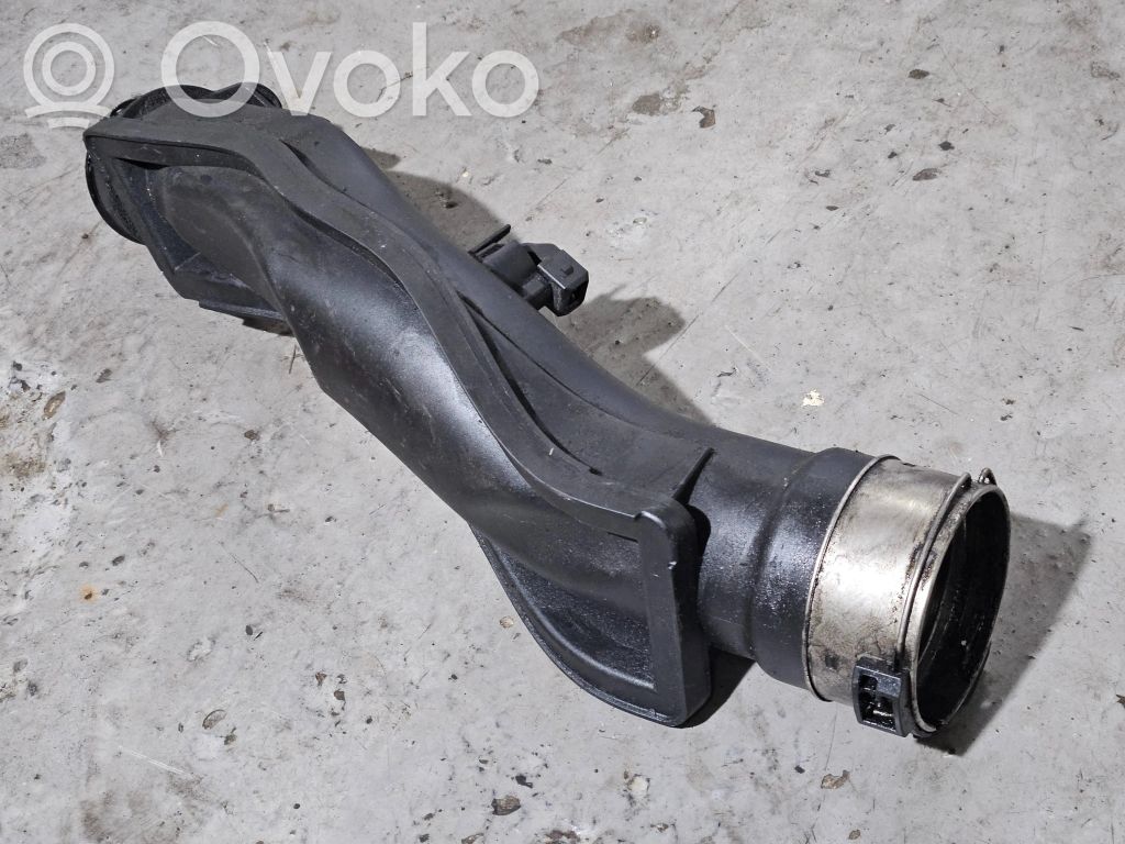Intercooler hose/pipe   7809834