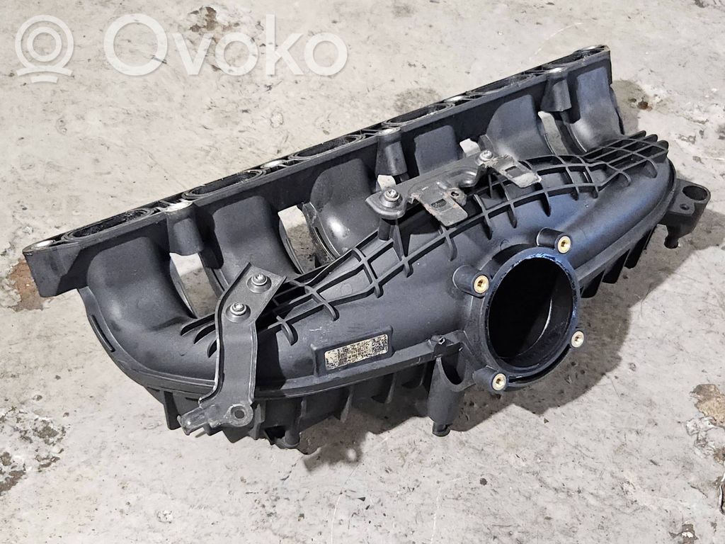 BMW 1 E82 E88 Intake manifold 