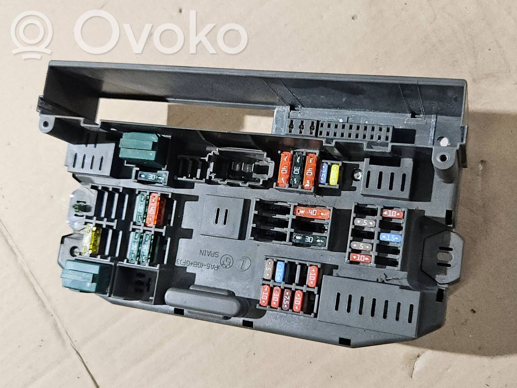 BMW X5 E70 Fuse box set 