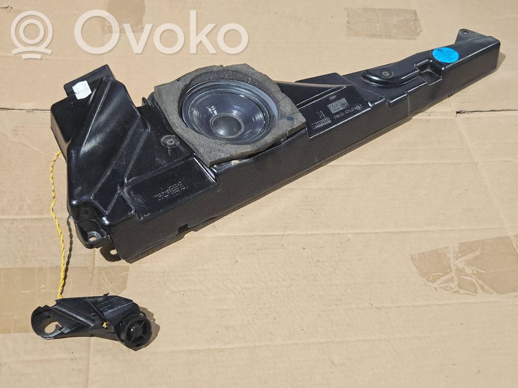 BMW 5 E39 Front door speaker 