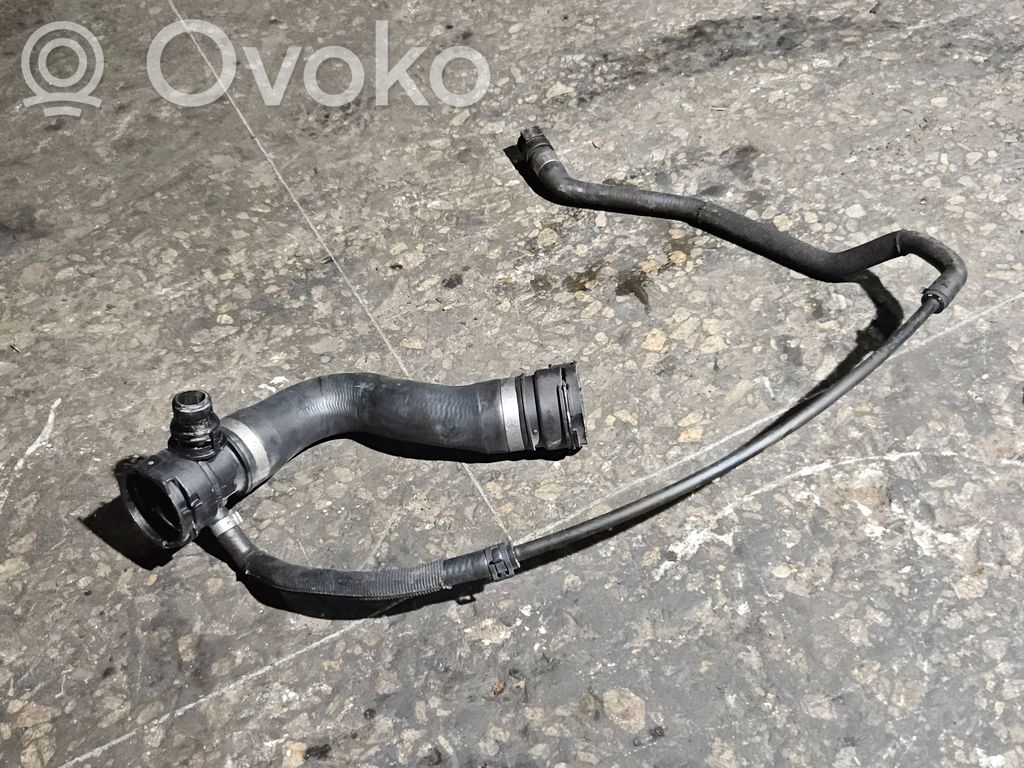 BMW 1 E82 E88 Engine coolant pipe/hose 