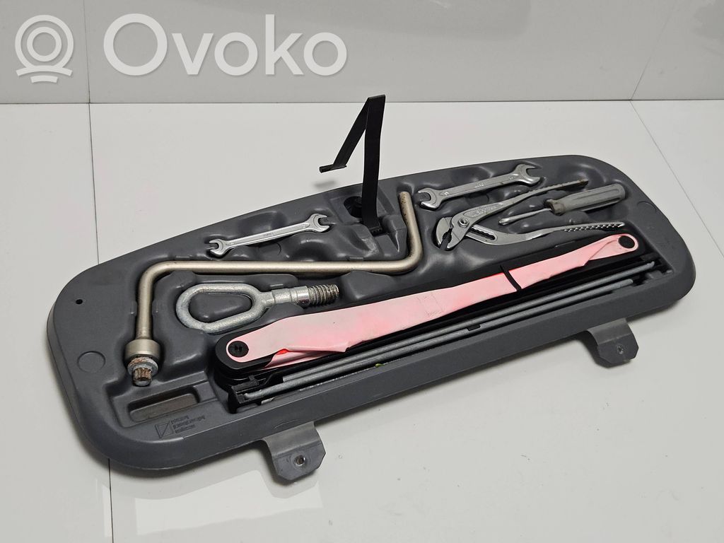 BMW 3 E46 Tool box 