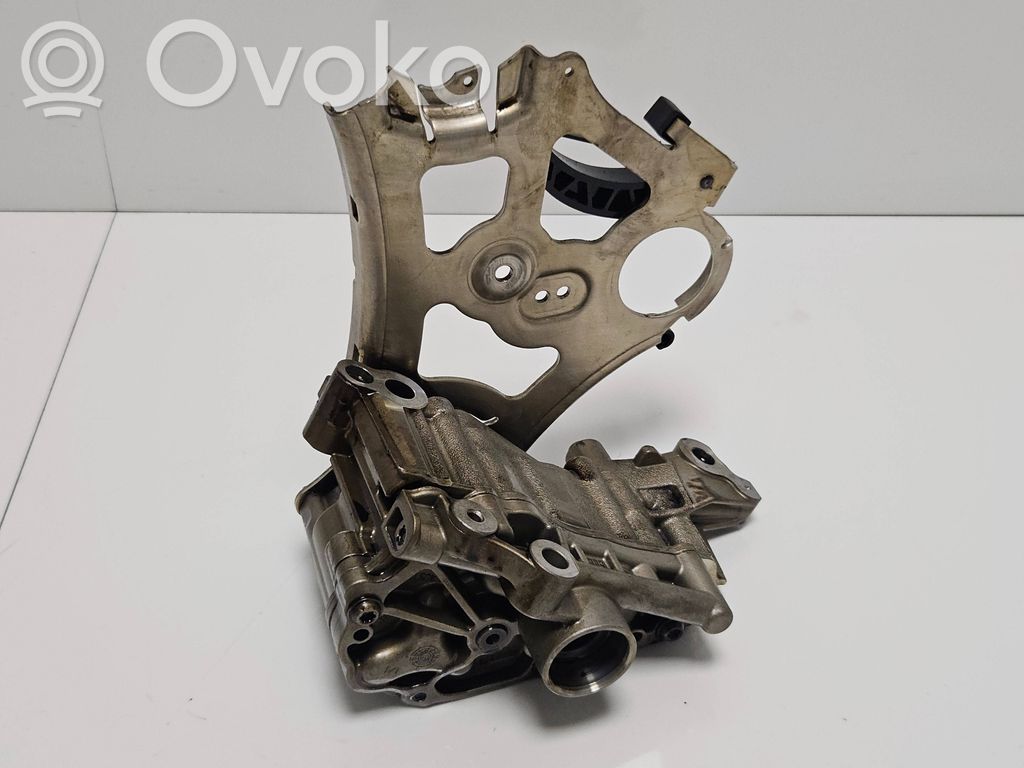 BMW 5 GT F07 Oil pump 