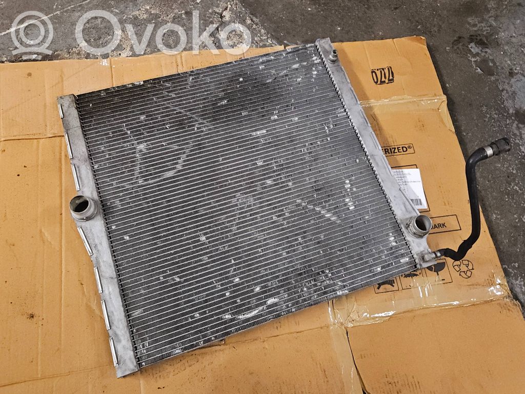 BMW X5 E70 Dzesēšanas šķidruma radiators 