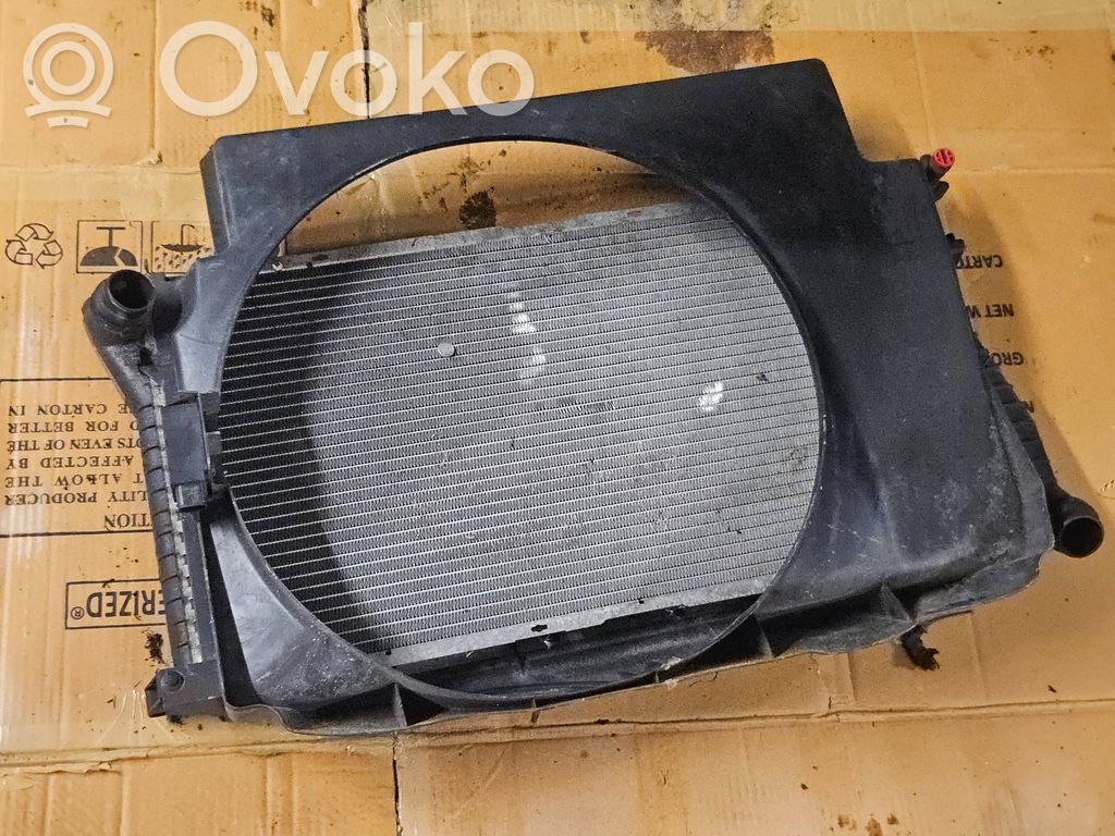 BMW 7 E38 Coolant radiator 