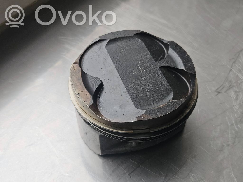 BMW M3 Piston 