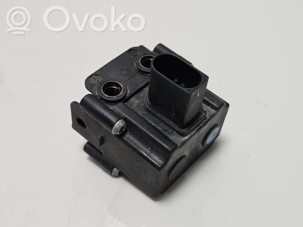 Rozdzielacz / Blok zaworowy zawieszenia pneumatycznego osi tylnej   4722555620,WABCOPRI173