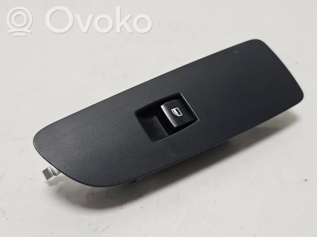 BMW 1 E82 E88 Electric window control switch 