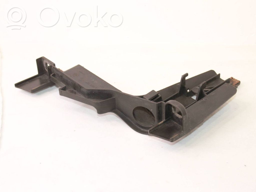 Headlight/headlamp mounting bracket   301073018