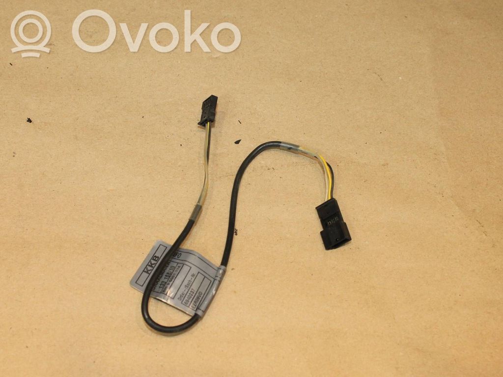 BMW 3 E90 E91 AUX in-socket connector 
