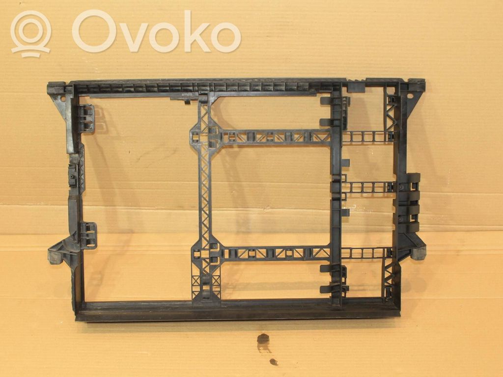 BMW X3 E83 Laikiklis radiatorių panelės (televizoriaus) 