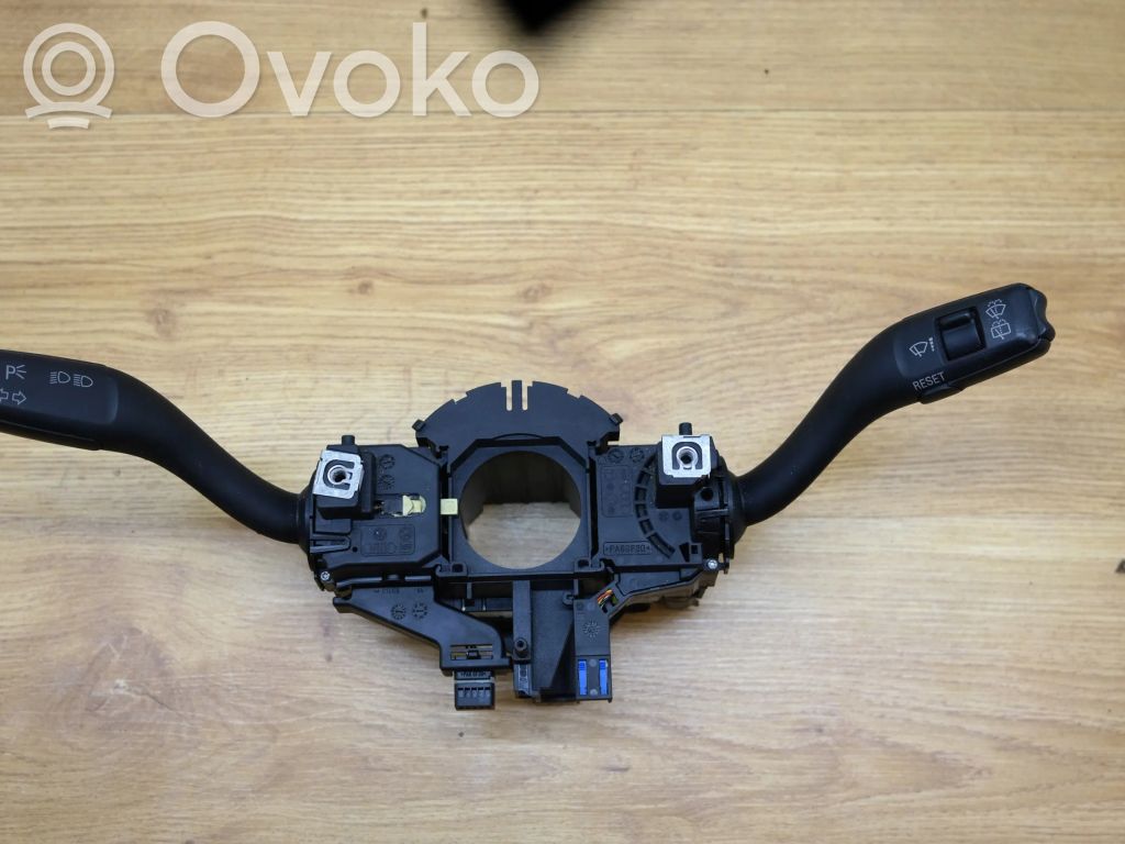 Audi A3 S3 8P Manetka / Przełącznik kierunkowskazów wycieraczek 