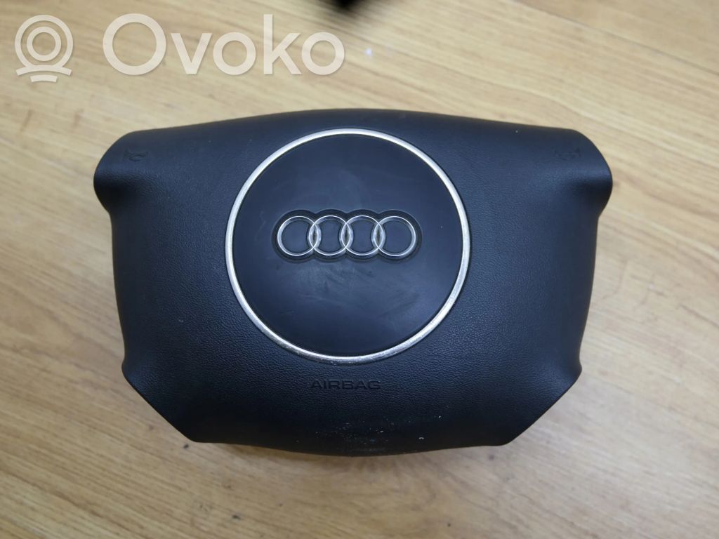Audi A4 S4 B6 8E 8H Ohjauspyörän turvatyyny 