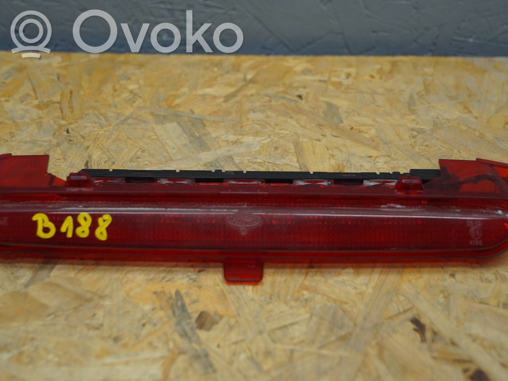 Ford Focus Third/center stoplight 