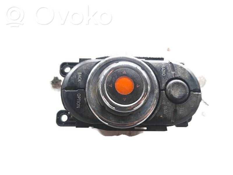 Head unit multimedia control   9328098,5777143,19226310,901209950002