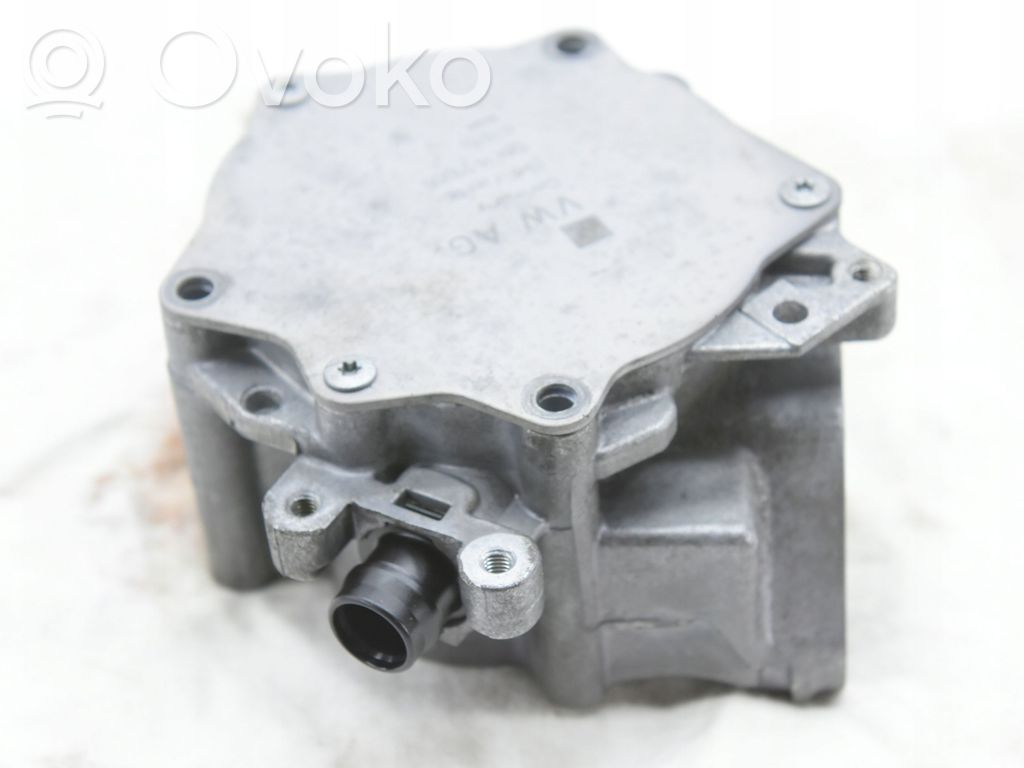 Audi A3 S3 8V Vacuum pump 