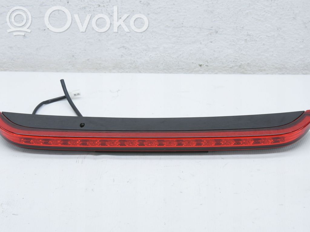 KIA Ceed Third/center stoplight 